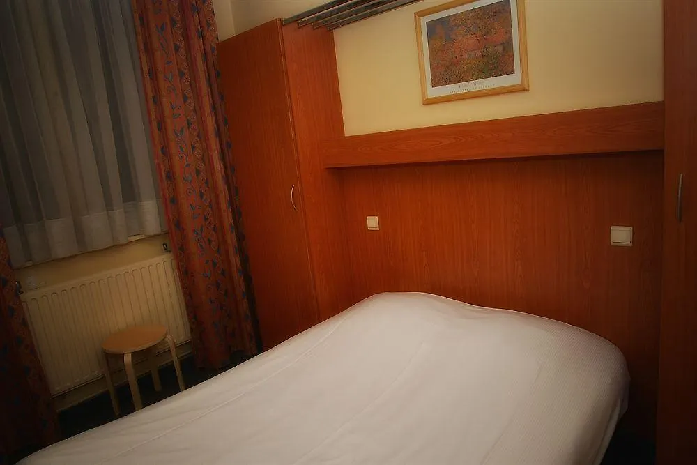 Empire Hotel Ostende 2*,  Bélgica